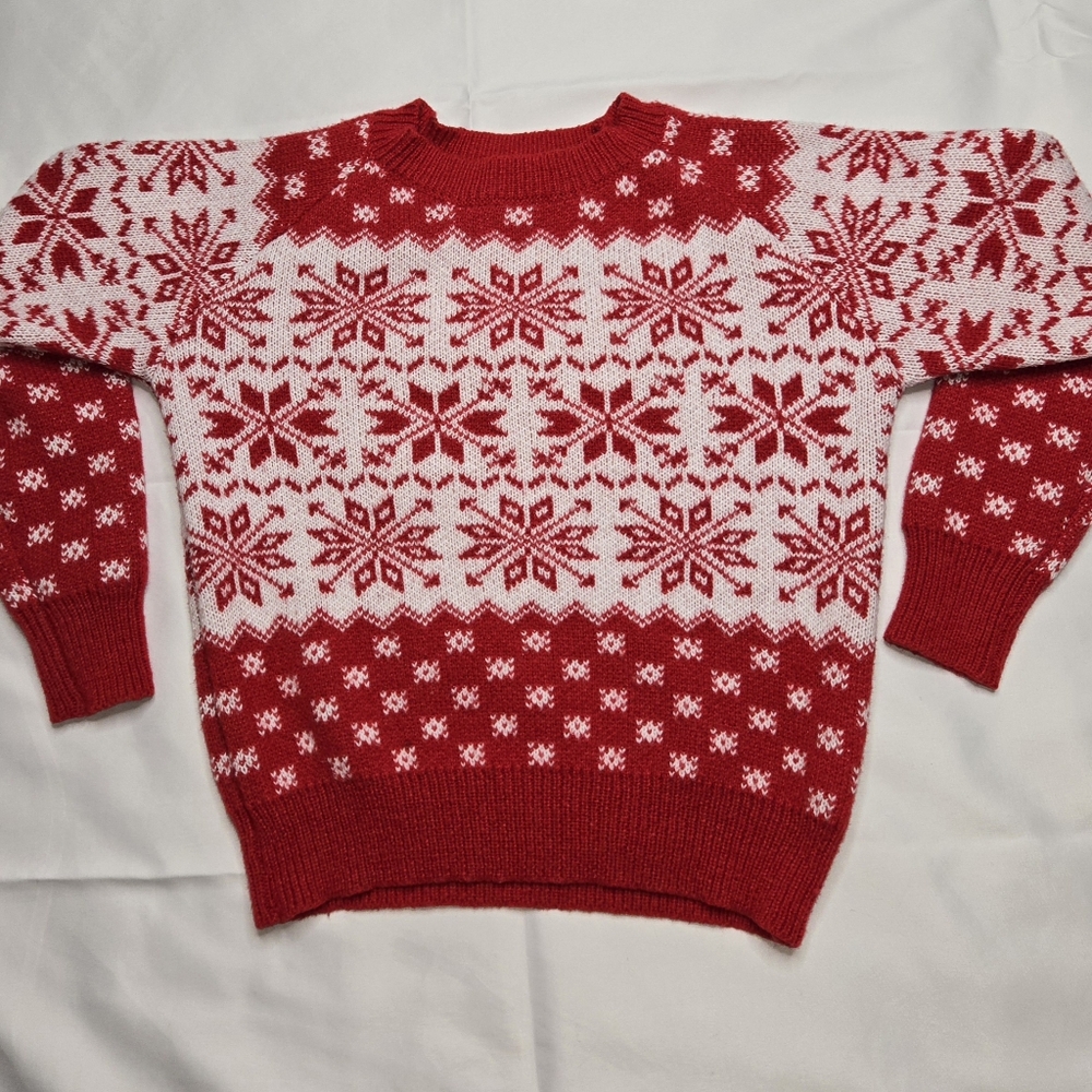 SHEIN red & white snowflakes winter holiday sweater.